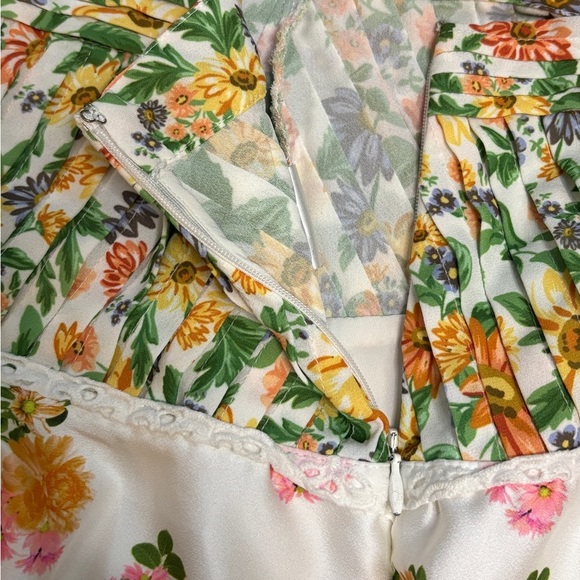For Love & Lemons Rosalyn Miniskirt Green Yellow Pink Marigold Floral Size M - Picture 7 of 13